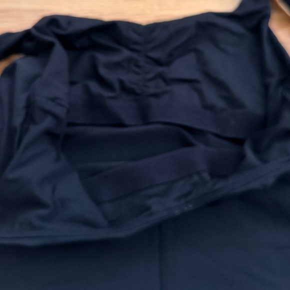 Lululemon NWOT Aria Tank II Black (8) - Picture 7 of 16